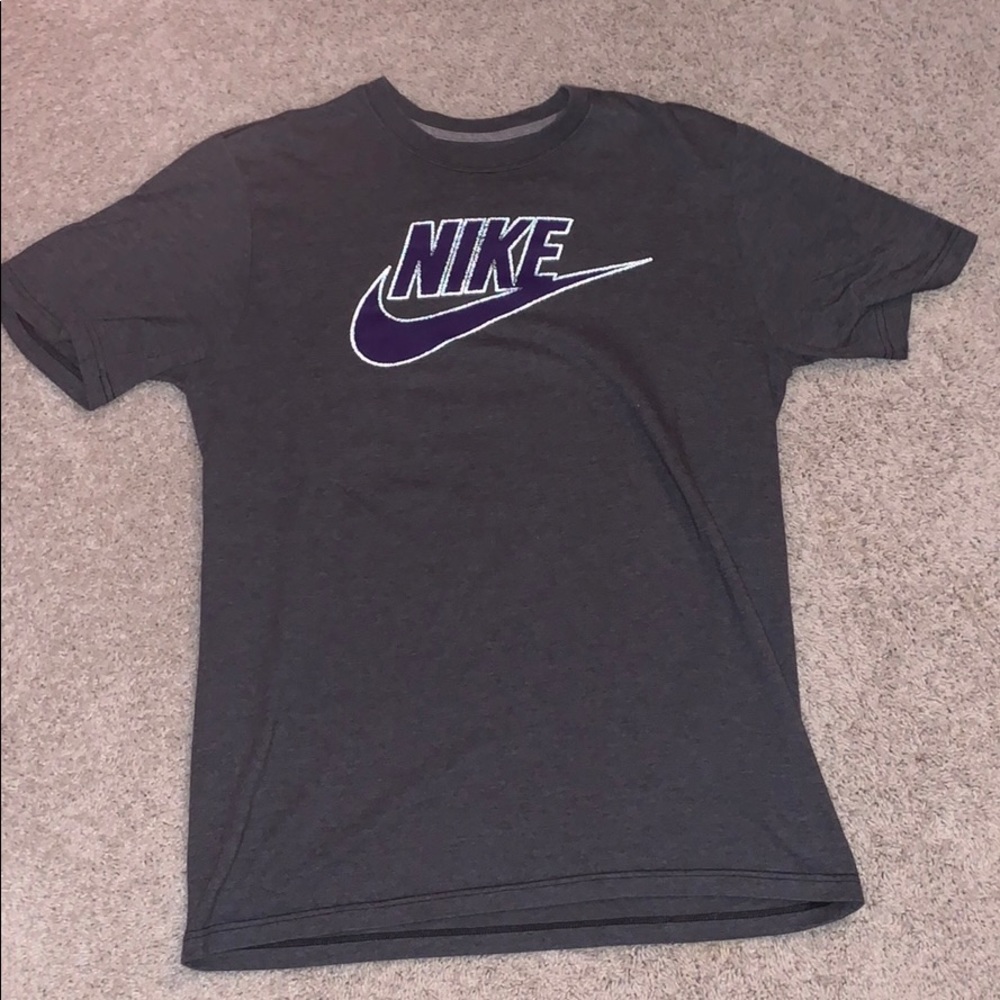 Nike Grey T-Shirt